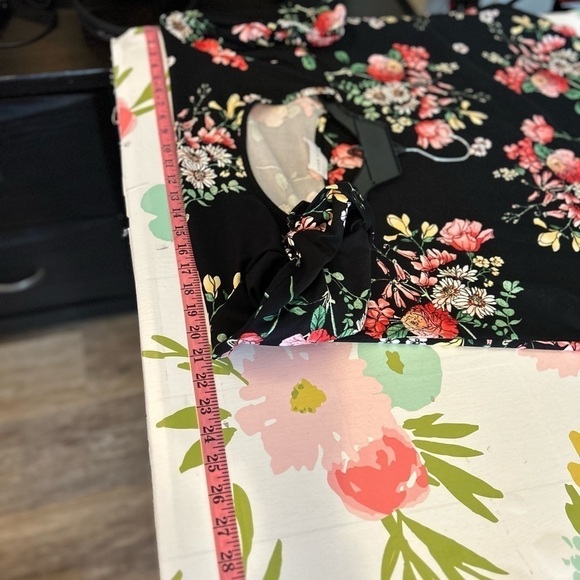 French Grey Stitch Fix Womens Swing Dress Large Black Floral Tab Sleeve Large - Picture 6 of 8